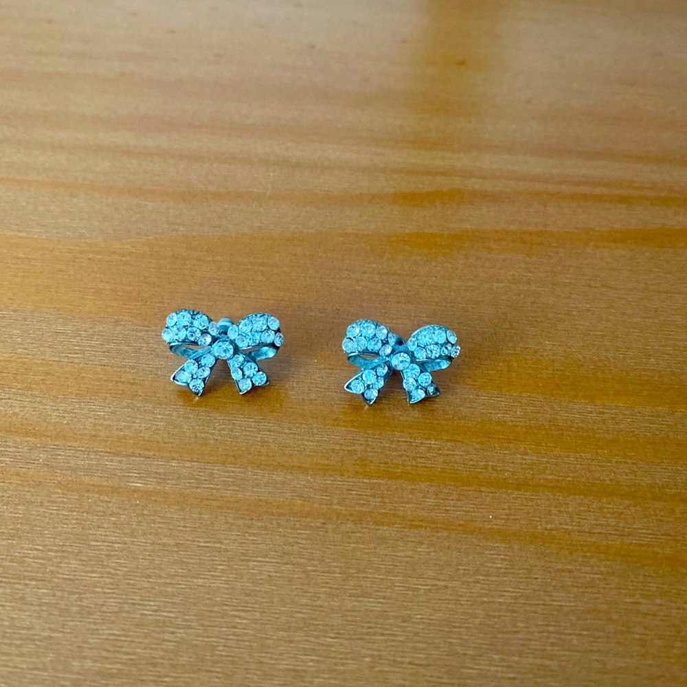 Bow Earrings
